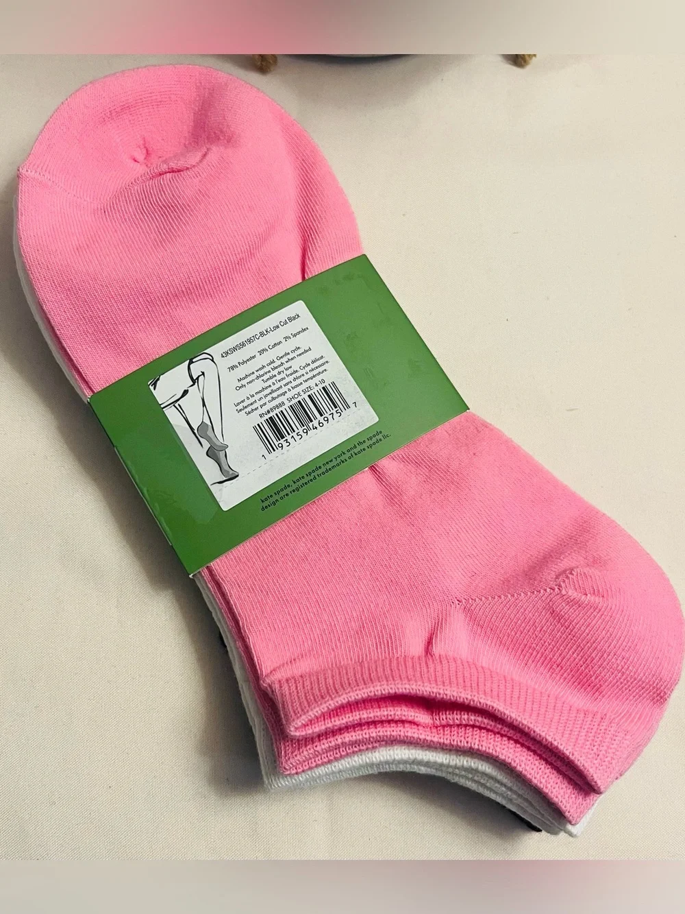 KATE SPADE NWT 3-Pairs of multicolor Footies. Size: 4-10. Black, Pink & White.